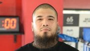 「鼻がぐちゃぐちゃに折れて初めてボクシングの危険さに気づいた」日本人初ヘビー級王者を狙う但馬ミツロ。81kgから120kg超の大増量、破竹の10連勝後に待っていた敗北からの再起