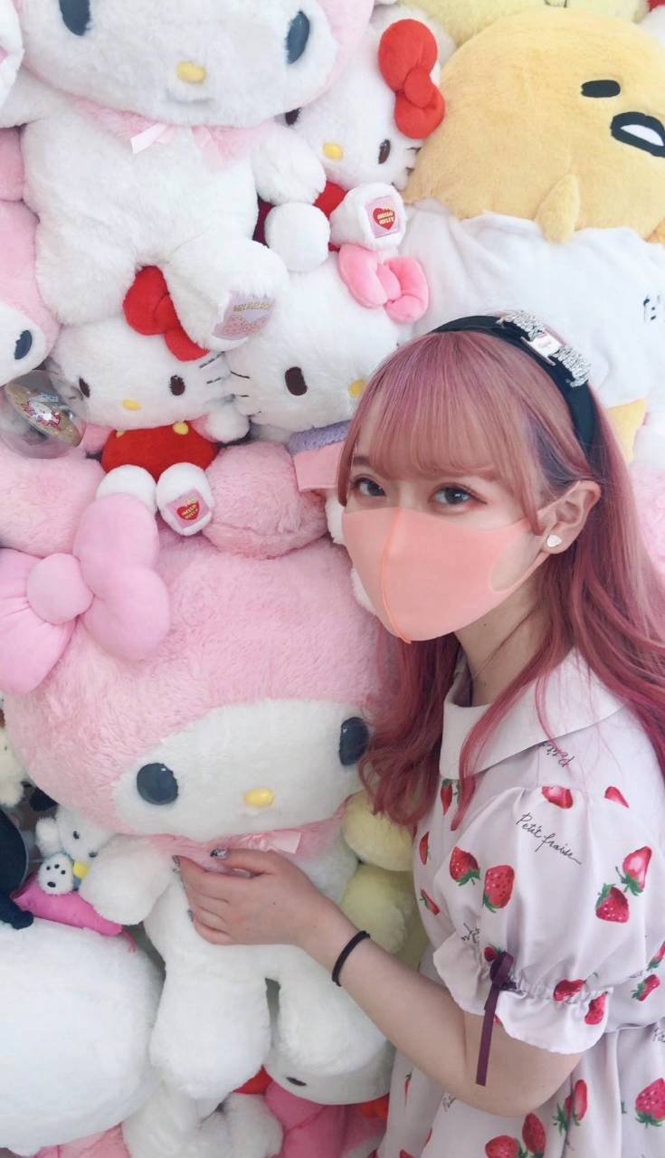 「どんな美女に生まれ変わっても、ずっと苦しいまま」二重から一重に戻した25歳美容インフルエンサーが、今も月1回の美容施術を受ける理由_26