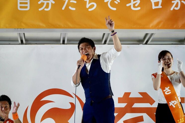 マイク納めの日には、約2万人の聴衆が聞いたとされる神谷氏の演説（本人Xより）