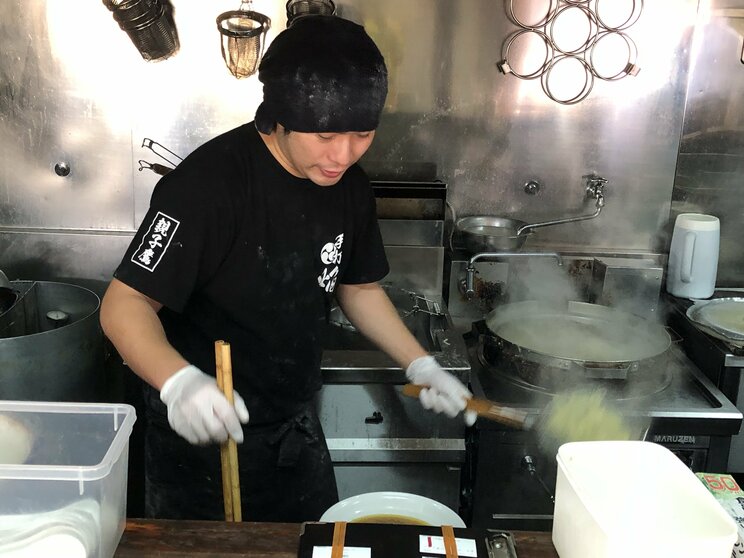 ラーメン日本一のオヤジを支えた息子に父がラーメン作りを一切教えなかった理由「ラーメンは教えるものではない。なぜなら…」_6