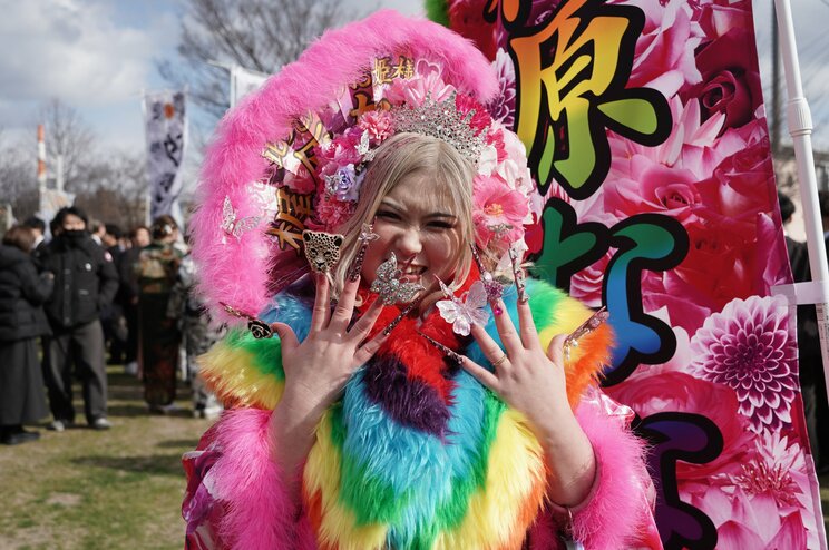 梶原ななさん（20）北九州市二十歳の記念式典にて　写真／篠原祐介