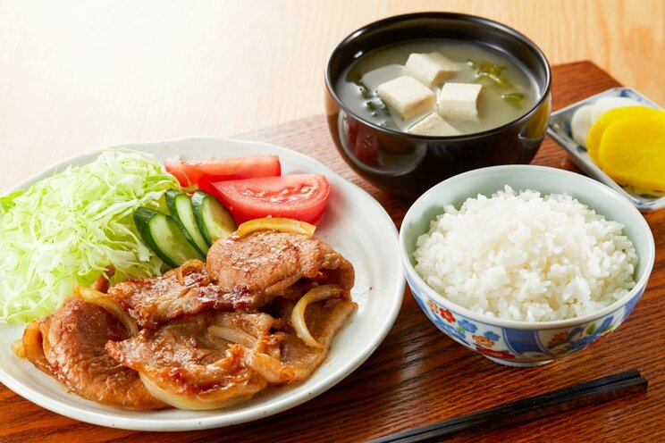 生姜焼き定食のイメージ　写真／Shutterstock.