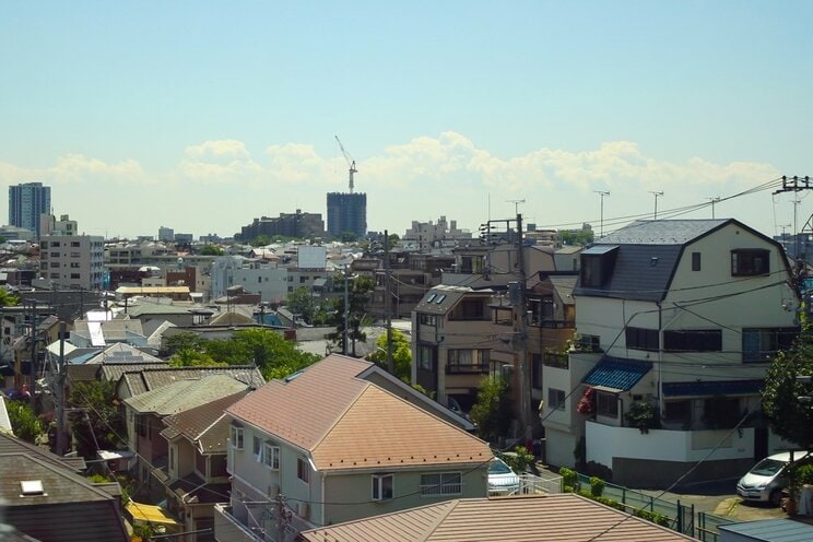 住宅地で頻発する近隣トラブル（画像／Shutterstock）