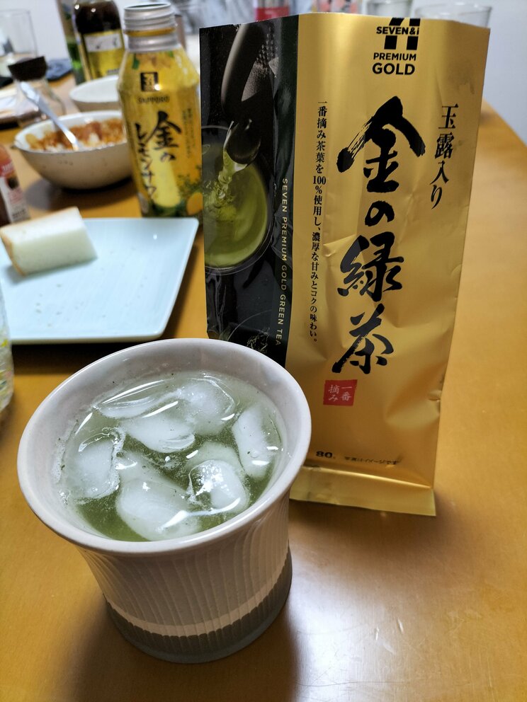 【5人で総額３万円】セブンの金のシリーズだけで宅飲み忘年会をやってみたら、めちゃめちゃ豪華でうまかった！_8