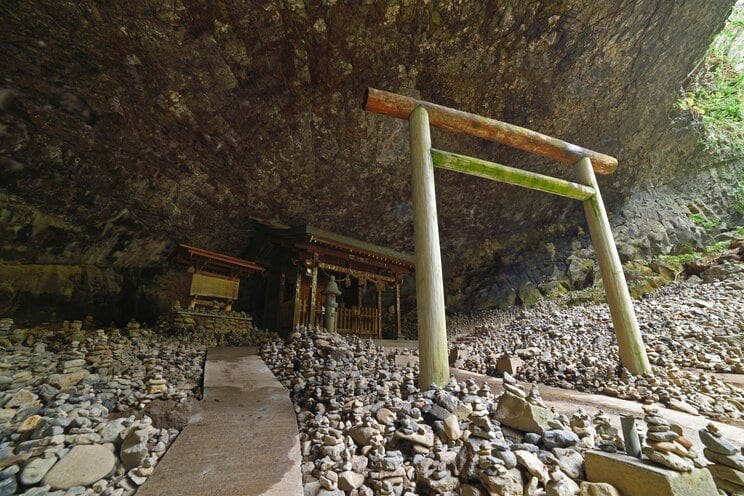 天岩戸神社の天安河原