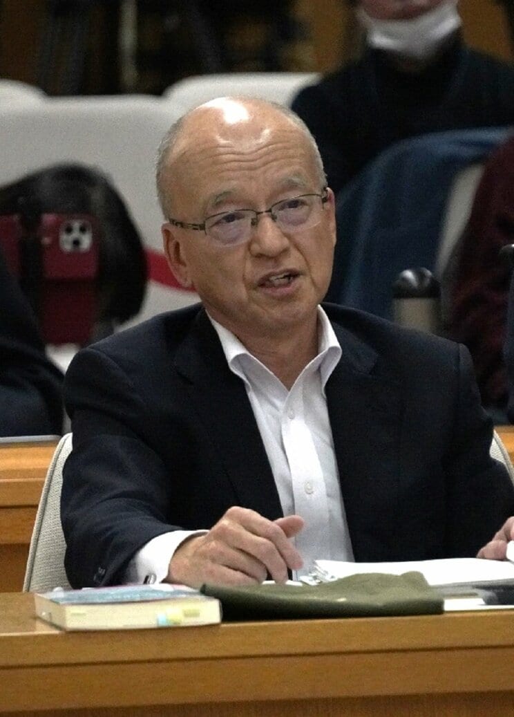 昨年12月25日の兵庫県議会百条委で尋問を受ける片山安孝元兵庫県副知事（撮影／集英社オンライン）