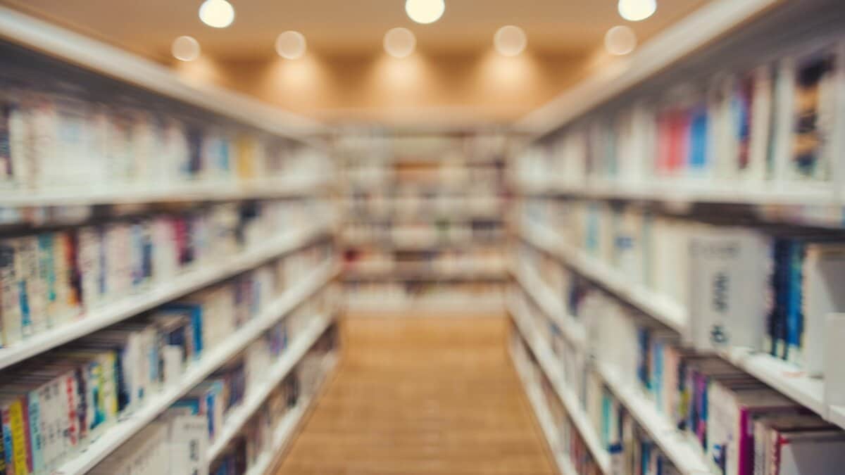 「重版こわい」の謎…うれしいはずの重版出来が中小出版社を悩ませている金銭的カラクリ | 集英社オンライン | ニュースを本気で噛み砕け