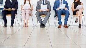 テレビ制作会社よりウェブ動画制作会社が高待遇になるまであと5年!? テレビ離れの若者が、それでもテレビ業界を志望する本音とは