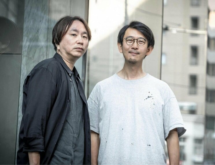 上田岳弘さん（左）、川村真司さん（右）