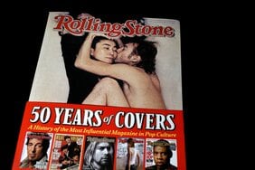 ジョン・レノンが撃たれる数時間前に撮った写真…「脱ぐことに抵抗があったオノ・ヨーコ、裸になったジョン」1980年12月8日午前、写真家が見た愛のかたち