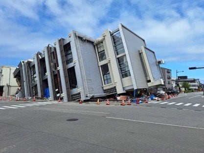 能登半島地震で多大な被害を受けた輪島市内。撮影／幸多潤平