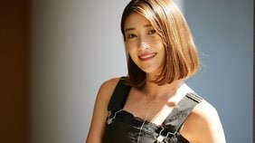 〈デビュー20周年〉原幹恵が振り返る至福のグラビア時代。撮影中に「やだ、気持ち悪い…」と思った現場とは? グラビア復帰の可能性とバスト美容液のために起業も
