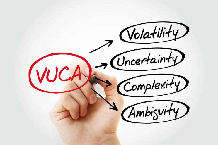 “VUCA”時代の今「成功している親」の子育てはリスクだらけ…子どもをミスリードしてしまう親の特徴とは_1