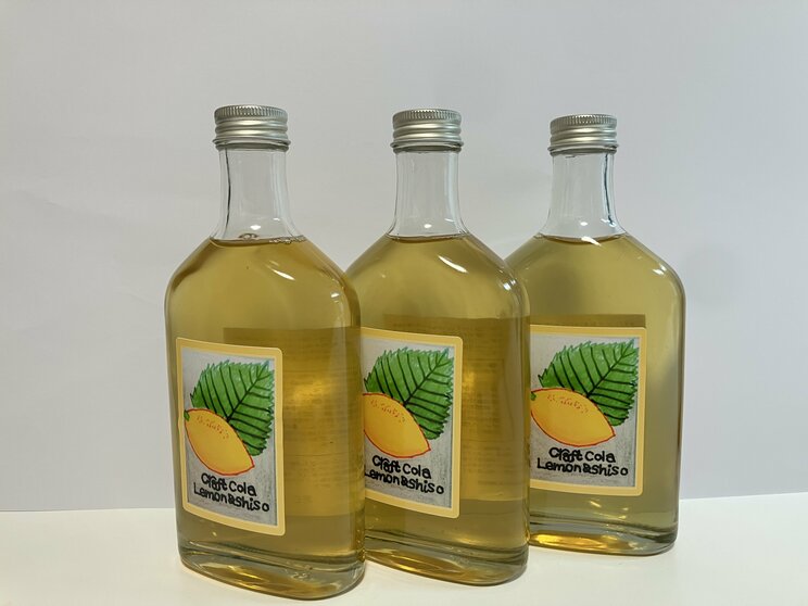 昨年完売したシソとレモンのクラフトコーラ（写真提供／伊藤さん母）
