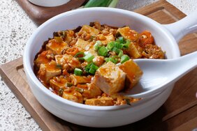 麻婆豆腐はなぜ、ここまで日本の食卓に定着したのか? 1959年料理番組で初めて「マポドウフ」と紹介された四川料理が“テレビの申し子”といえる所以