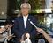 8月25日、辞意を表明した蔵内氏（共同通信）