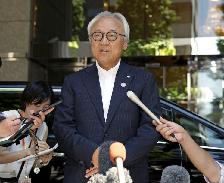 8月25日、辞意を表明した蔵内氏（共同通信）