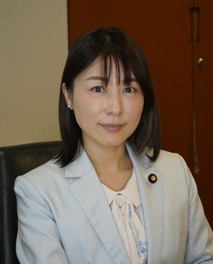 塩村議員