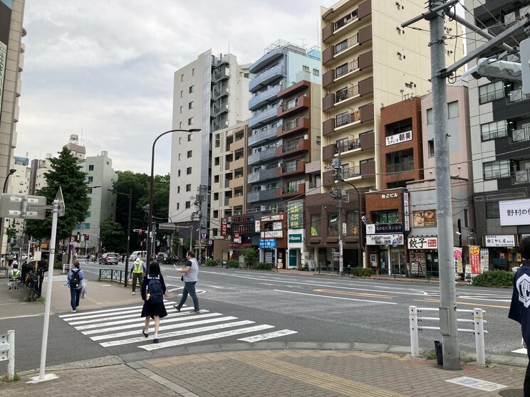 駒込駅前の様子（撮影／集英社オンライン）