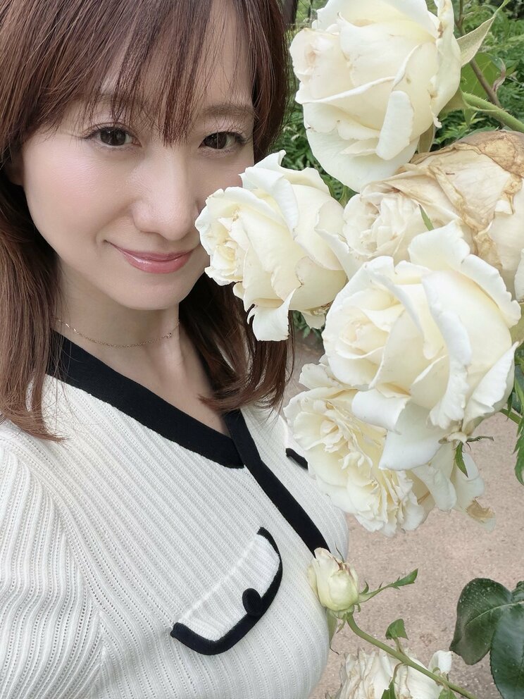 話題の気象予報士・吉井明子が語る31歳での転身と45歳の水着挑戦「ここでやらなければ後悔する」_9