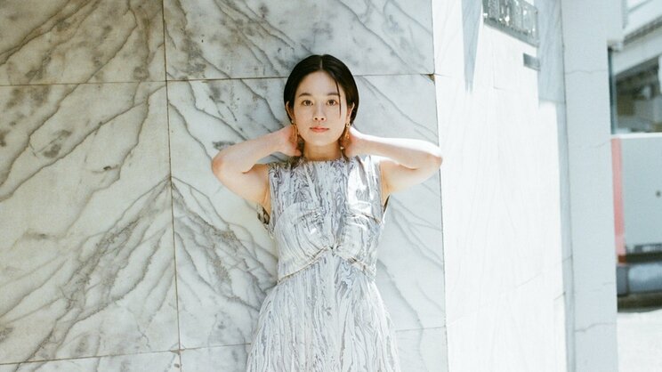 筧美和子7年半ぶりの写真集は“ほぼ修正なし”にした理由「グラビアってなんだ?」というモヤモヤした思いからたどり着いた答え_3