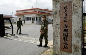 沖縄戦での日本軍の行動を美化しようとする政治家の発言の背景には「根拠がなくても堂々と主張すれば騙せる」という“悪しきトレンド”がある