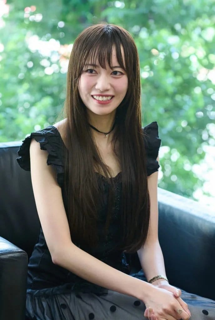 さいとう・あかり◉95年東京都生まれ。女優。17年より劇団「柿喰う客」に入団し、舞台を中心に活躍。読書系YouTube「ほんタメ」でMCを務めるほか、書評、エッセイの執筆など、演劇以外にも活動の幅を広げている。