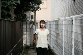 〈一人親家庭や育児疲れの親の受け皿にも〉学童でも施設でもシェルターでもない、子どもショートステイ…新宿の古民家「れもんハウス」に行ってみた!〈こども家庭庁設置で注目・求められる“居場所”〉