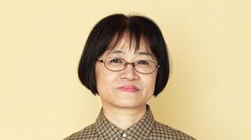 “曖昧な状態に耐える”というのが人生のテーマの一つ 2か月連続刊行!『鈍色幻視行』『夜果つるところ』恩田陸インタビュー