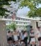 〈北区・小学校火災〉「助けて…」救急搬送された男児が語る火災の恐怖「先生が窓を開けて、しゃがむようにって…」防災頭巾をかぶり校庭では泣き声も「訓練してたから避難はできた」_17