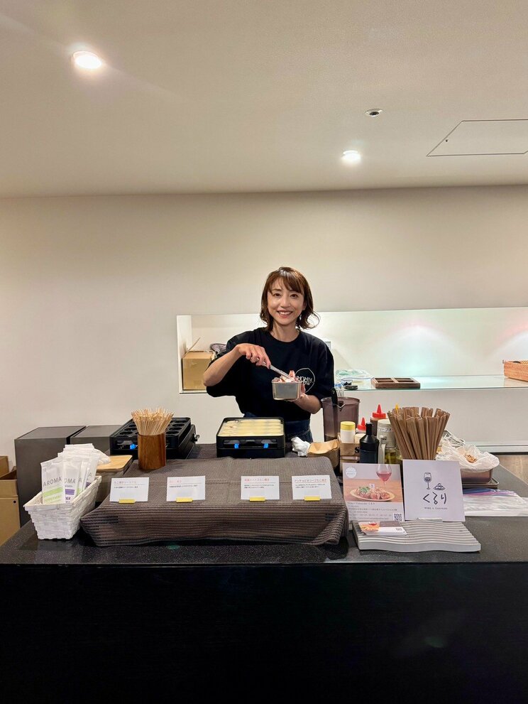 現在、たこ焼き屋「くるり」を経営する中川愛海さん