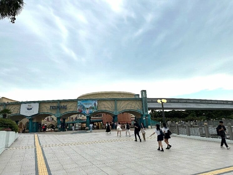 東京ディズニーリゾートがある舞浜駅南口