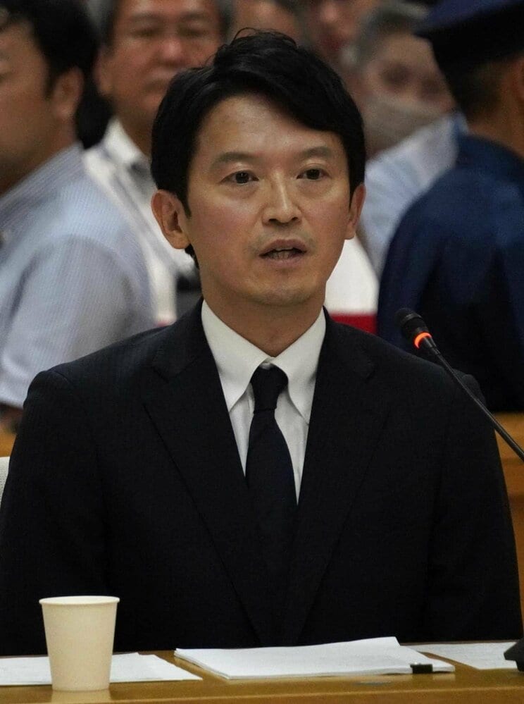 〈甘かった百条委員会の追及〉兵庫パワハラ県知事、答弁拒否が許されない場で「コメントは差し控える」“公開処刑”によって自死に追い込まれた県幹部への処分は「適切だった」と主張変えず_7