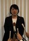 9月26日、前橋市議会終了後メディアの前で一方的に話した小川晶市長（撮影／集英社オンライン）