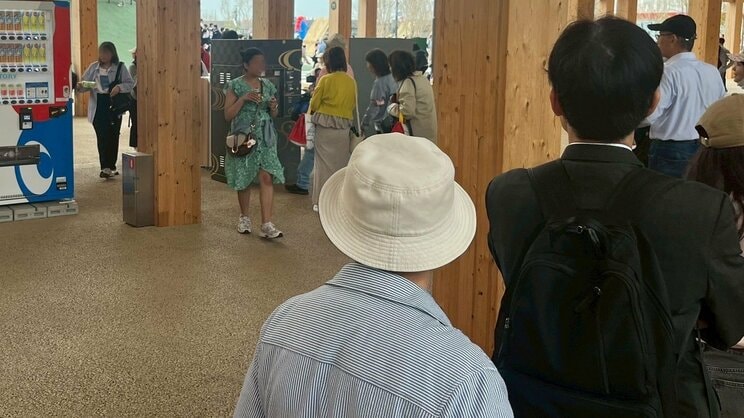 給水所に長蛇の列が