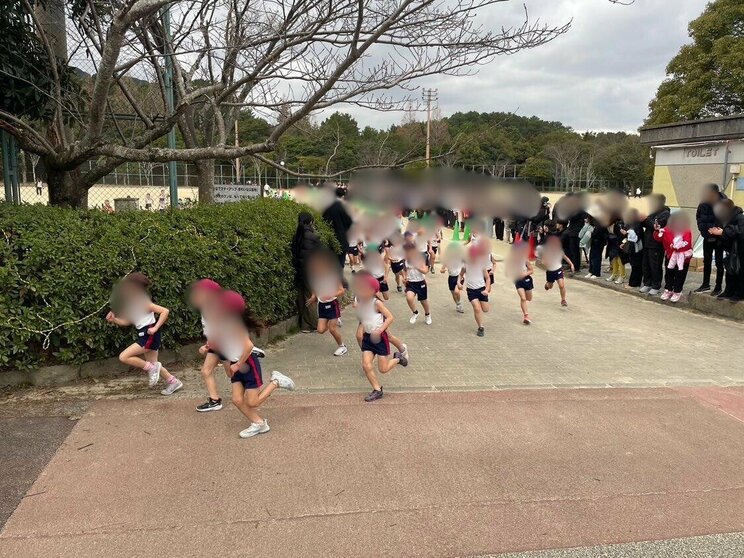 フレンズ幼稚園で行なわれている「大寒マラソン」（写真／フレンズ幼稚園提供）